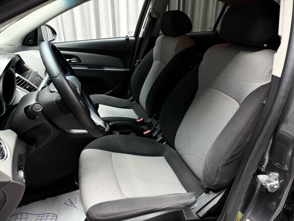 2011 Chevrolet Cruze I, серый, 779000 рублей - вид 9