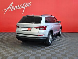 2021 Skoda Kodiaq I, серебристый, 2375000 рублей, вид 5