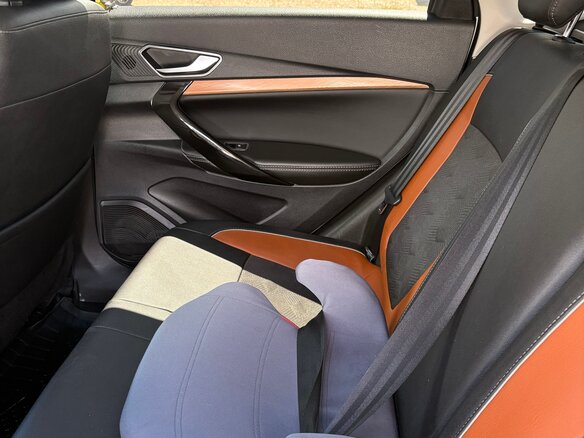 2023 Lada (ВАЗ) Vesta Cross I Рестайлинг (NG), белый, 1350000 рублей - вид 12