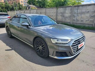 2018 Audi A8 55 TFSI IV (D5), серый, 4500000 рублей, вид 3