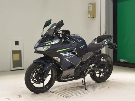 2021 Kawasaki Ninja 400, синий, 620000 рублей, вид 4