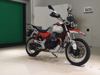 2025 Moto Guzzi V85 TT, белый, 1050000 рублей, вид 3