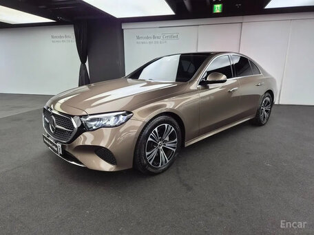 2025 Mercedes-Benz E-Класс 200 VI (W214, S214), коричневый, 4927000 рублей, вид 1