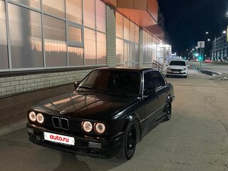 1984 BMW 3 серии 318i II (E30), чёрный, 250000 рублей, вид 1