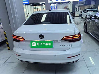 2022 Volkswagen Lavida III, белый, 1178999 рублей, вид 5