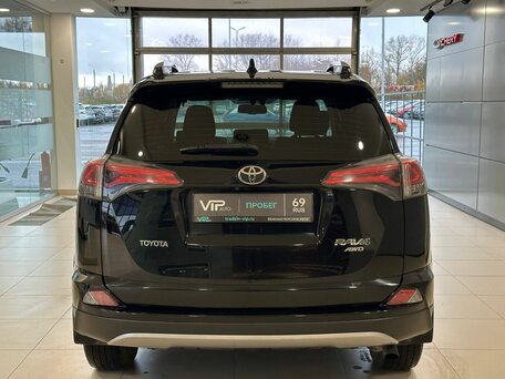 2017 Toyota RAV4 IV (XA40) Рестайлинг, чёрный, 2157000 рублей, вид 5