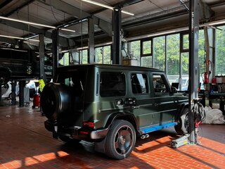 2026 Mercedes-Benz G-Класс AMG 63 AMG II (W465) Рестайлинг, зелёный, 36000000 рублей, вид 2