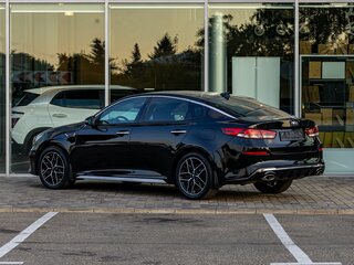 2018 Kia Optima IV Рестайлинг, чёрный, 1995000 рублей, вид 4