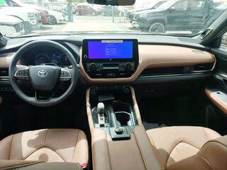 2026 Toyota Grand Highlander, чёрный, 11498750 рублей, вид 5