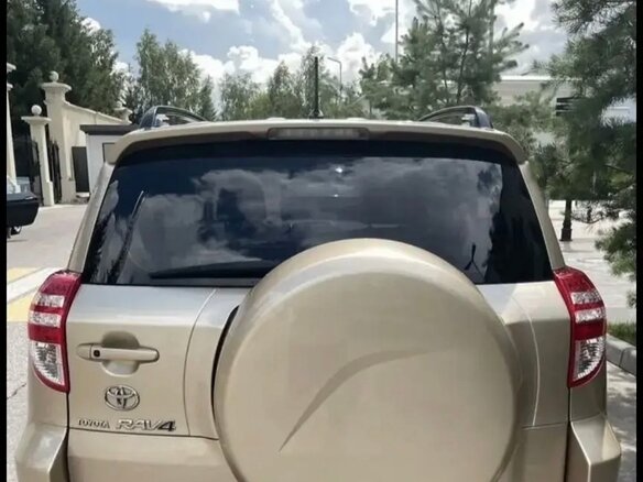 2011 Toyota RAV4 Long III (XA30) Рестайлинг, бежевый, 1700000 рублей - вид 1