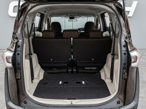 2015 Toyota Sienta II, коричневый, 1525000 рублей - вид 21