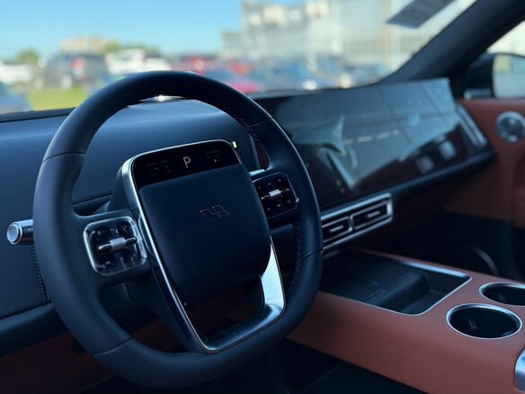 2025 Li Auto (Lixiang) L6 I, чёрный, 8890000 рублей - вид 8
