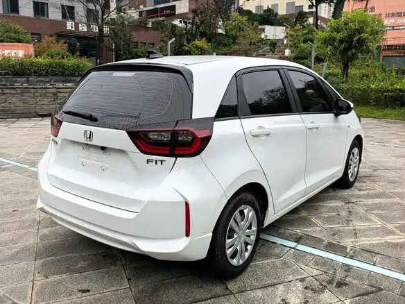 2021 Honda Fit IV, белый, 1198400 рублей - вид 3
