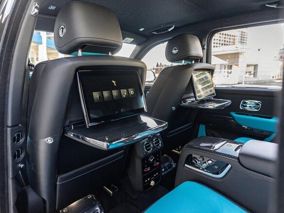 2025 Rolls-Royce Cullinan Black Badge I Рестайлинг (Series II), чёрный, 59990000 рублей - вид 17