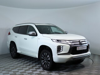 2022 Mitsubishi Montero Sport III Рестайлинг, белый, 3830000 рублей, вид 3