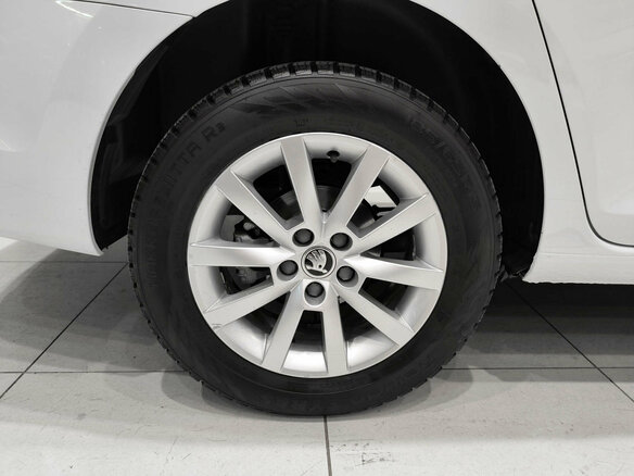2021 Skoda Rapid II, белый, 1780000 рублей - вид 17
