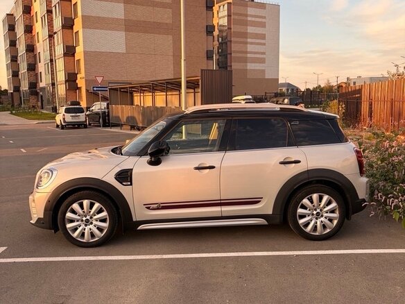 2021 Mini Countryman Cooper D II Рестайлинг, серый, 3200000 рублей - вид 5
