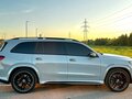 2025 Mercedes-Benz GLS 450 d II (X167) Рестайлинг, серый - вид 4
