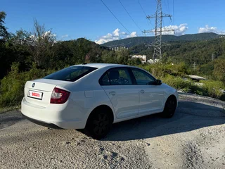 2019 Skoda Rapid I Рестайлинг, белый, 839000 рублей, вид 3