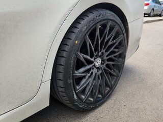 2019 Toyota Camry VIII (XV70), белый, 3100000 рублей, вид 3