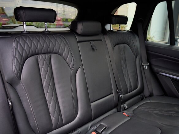 2021 BMW X5 40d IV (G05/G18), чёрный, 6250000 рублей - вид 21
