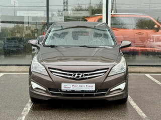 2015 Hyundai Solaris I Рестайлинг, коричневый, 736000 рублей, вид 3