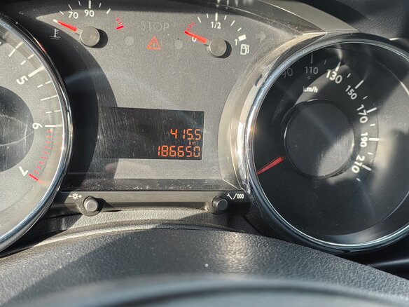 2012 Peugeot 3008 I, коричневый, 750000 рублей - вид 15