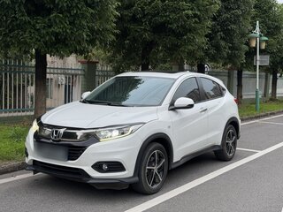 2022 Honda Vezel I Рестайлинг, белый, 1300600 рублей, вид 1