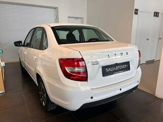 2026 Lada (ВАЗ) Granta I Рестайлинг, белый, 1290000 рублей, вид 5