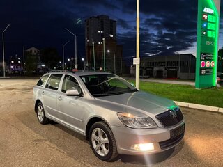 2012 Skoda Octavia II (A5) Рестайлинг, серебристый, 635000 рублей, вид 3