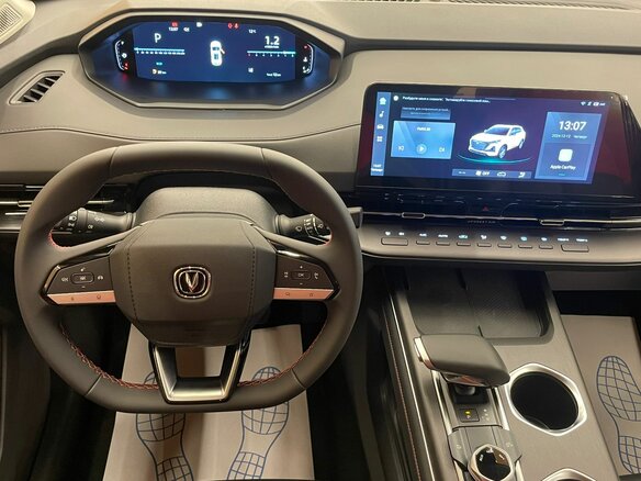 2026 Changan UNI-S I, красный, 3229900 рублей - вид 6