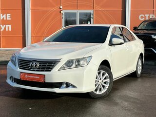 2014 Toyota Camry VII (XV50), белый, 1380000 рублей, вид 1