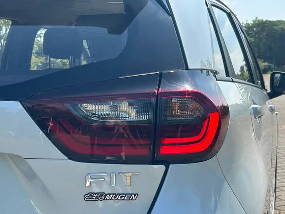 2022 Honda Fit IV Рестайлинг, белый, 1452069 рублей - вид 18