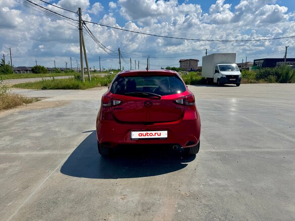 2015 Mazda Demio IV (DJ), красный, 980000 рублей - вид 6