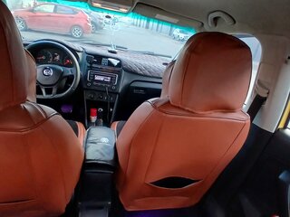 2017 Volkswagen Polo V Рестайлинг, жёлтый, 620000 рублей, вид 4
