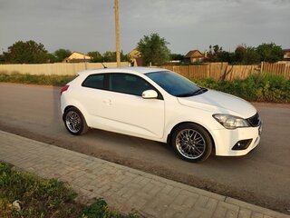 2011 Kia Ceed I Рестайлинг, белый, 850000 рублей, вид 3