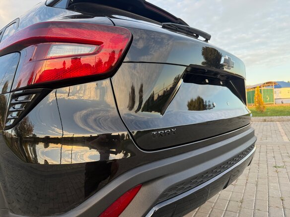 2023 Chevrolet Trax II, чёрный, 1955000 рублей - вид 6