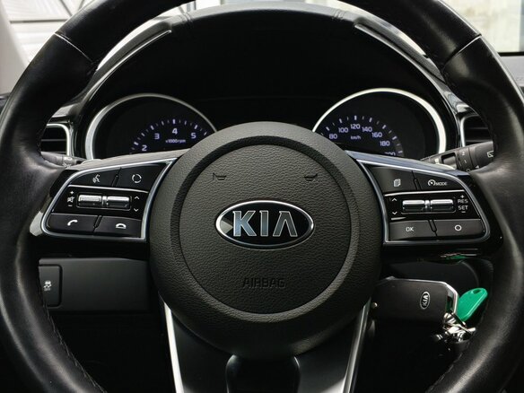 2018 Kia Ceed III, серебристый, 1589000 рублей - вид 13