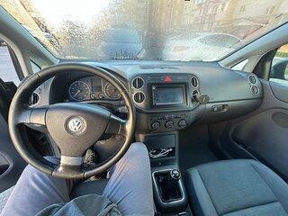 2008 Volkswagen Golf Plus I, чёрный, 450000 рублей, вид 2