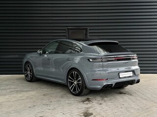 2026 Porsche Cayenne Coupé III Рестайлинг, серый, 23500000 рублей, вид 3