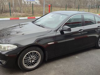 2012 BMW 5 серии 520i VI (F10/F11/F07), чёрный, 1850000 рублей, вид 2