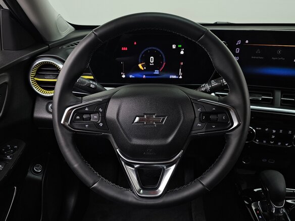 2023 Chevrolet Trax II, белый, 1770000 рублей - вид 10