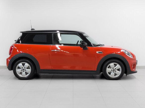 2020 Mini Hatch Cooper III (F55/F56) Рестайлинг, оранжевый, 2395000 рублей - вид 3