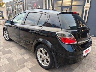 2007 Opel Astra H Рестайлинг, чёрный, 590000 рублей, вид 3