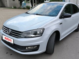2018 Volkswagen Polo V Рестайлинг, белый, 980000 рублей, вид 3