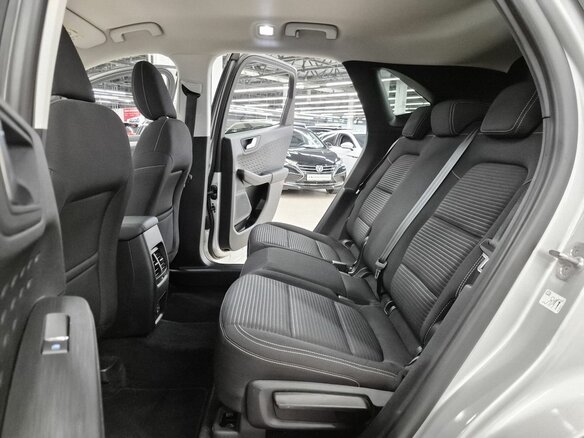 2020 Ford Kuga III, серый, 1819000 рублей - вид 14