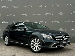 2017 Mercedes-Benz E-Класс All-Terrain 220 d V (W213, S213, C238), синий, 2662600 рублей, вид 3