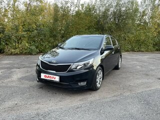 2015 Kia Rio III Рестайлинг, чёрный, 695000 рублей, вид 2