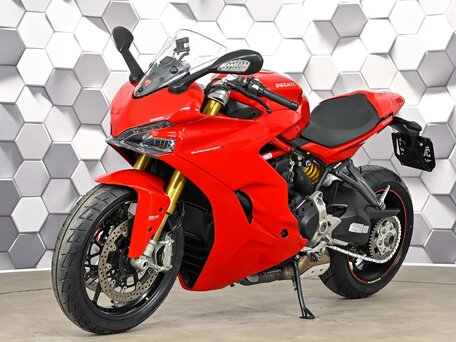 2019 Ducati Supersport, красный, 889000 рублей, вид 2