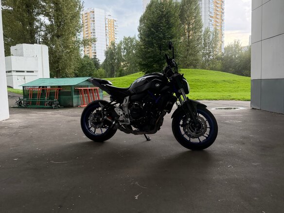 2016 Yamaha MT-07 (FZ-07), серый, 579000 рублей - вид 3